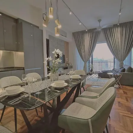 Luxury Suites At The Mews Klcc Kuala Lumpur Exterior photo