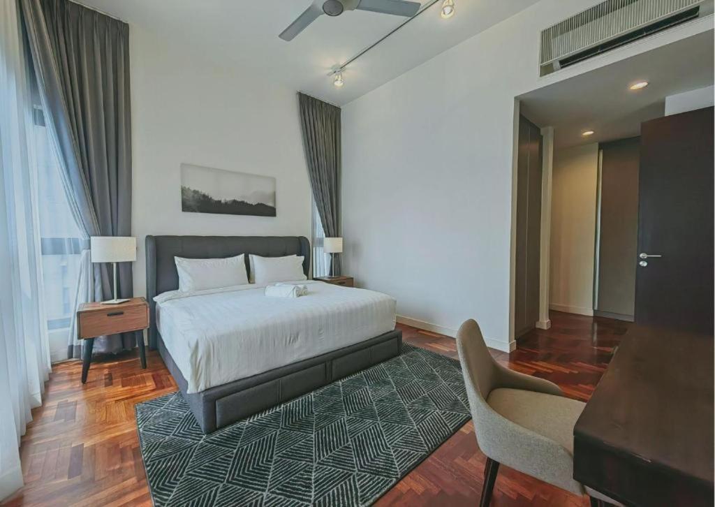 Luxury At The Mews Klcc Apartment