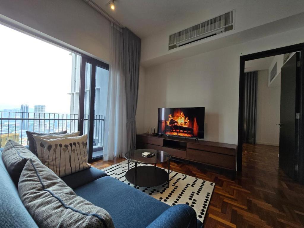 Luxury At The Mews Klcc
