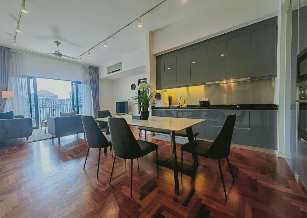 Luxury At The Mews Klcc Kuala Lumpur