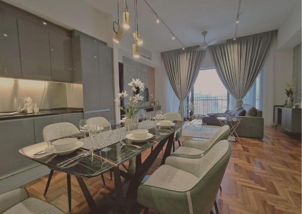 Luxury At The Mews Klcc * Kuala Lumpur